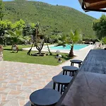 Casa De Crescenzo Con Piscina