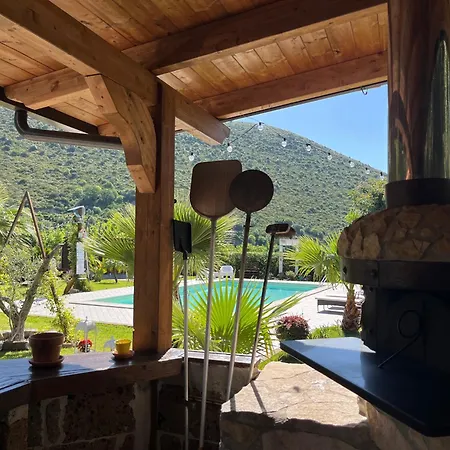 Casa De Crescenzo Con Piscina ヴィラ Bellona