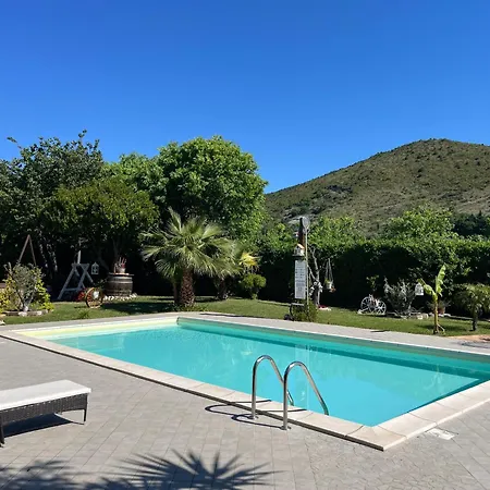 Casa De Crescenzo Con Piscina *