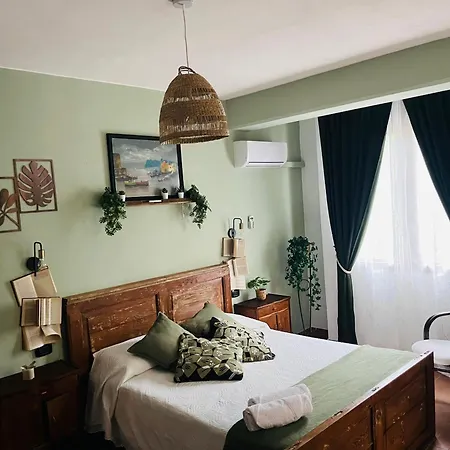 Casa De Crescenzo Con Piscina * Bellona