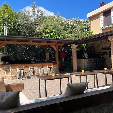 Casa De Crescenzo Con Piscina Villa Bellona